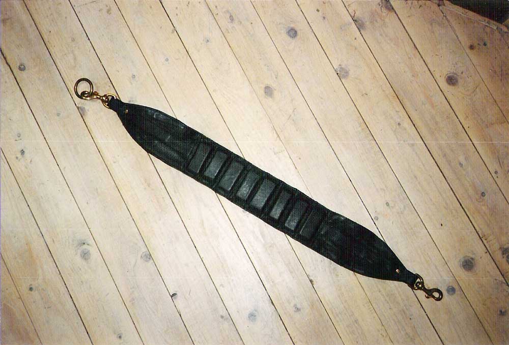 Leren schouder draagriem voor zware spullen en muziekinstrumenten